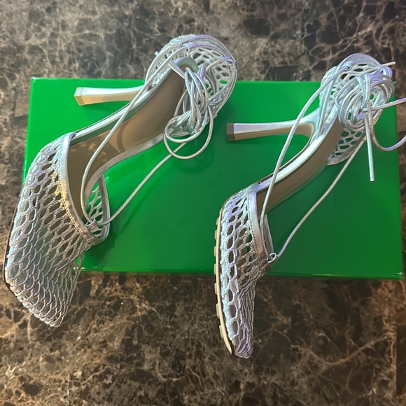 Bottega Veneta Metallic Mesh Lace-Up Leather Sandals - Picture 6 of 10